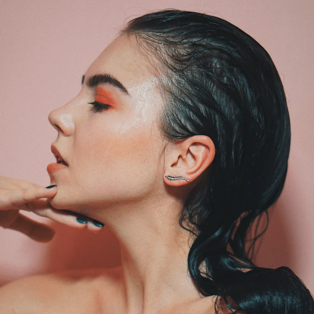 5 Hair Darkening Shampoos That Will Transform Your Look