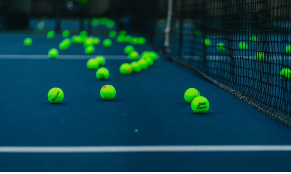 Game, Set, Match: The Ultimate Tennis Ball Machine!