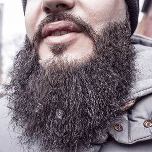 Beard Beads Bonanza: Top 5 Must-Have Accessories!