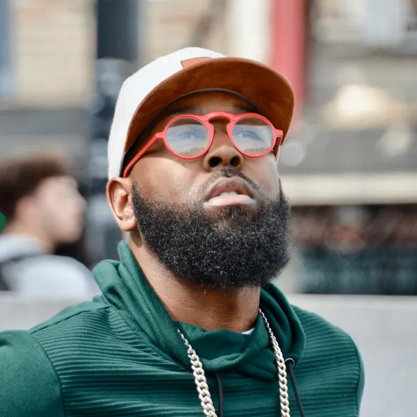 Beard Up In Style: Get the BEST Beard Oil for Black Men!